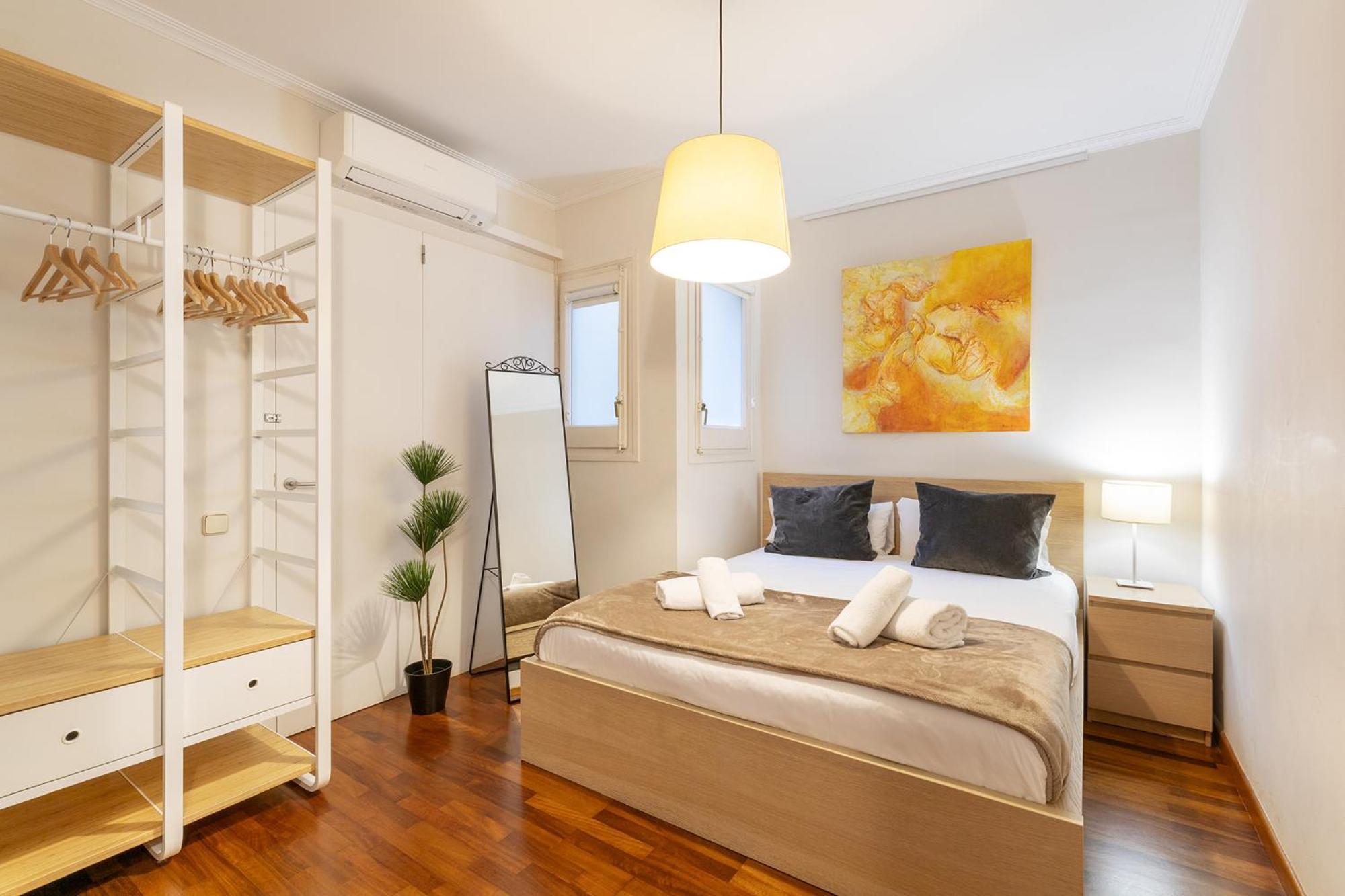 Large & Beautiful Apartment 4Min From Passeig De Gracia Барселона Экстерьер фото