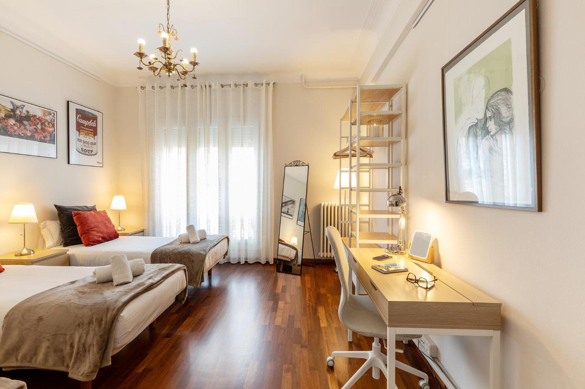 Large & Beautiful Apartment 4Min From Passeig De Gracia Барселона Экстерьер фото
